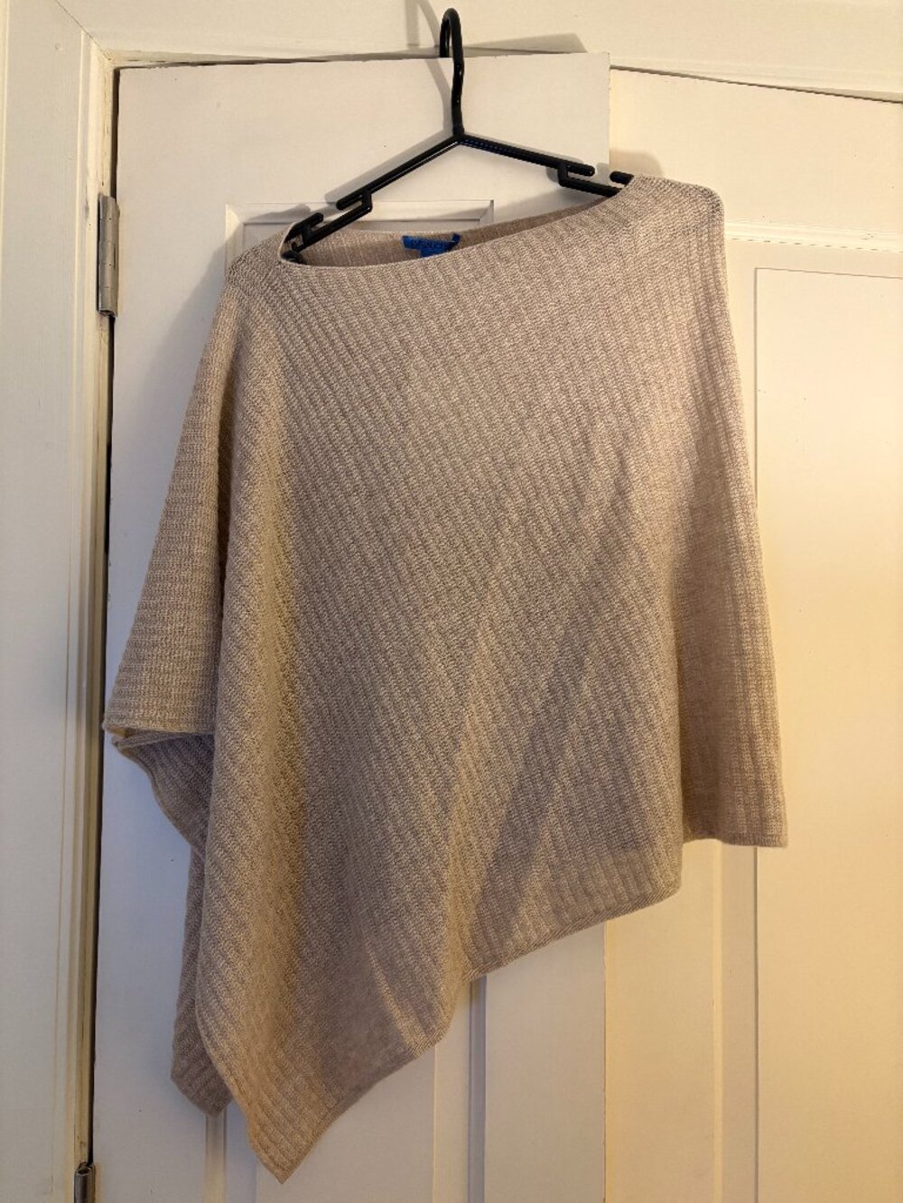 NWT J. McLaughlin Cashmere Bridget Poncho